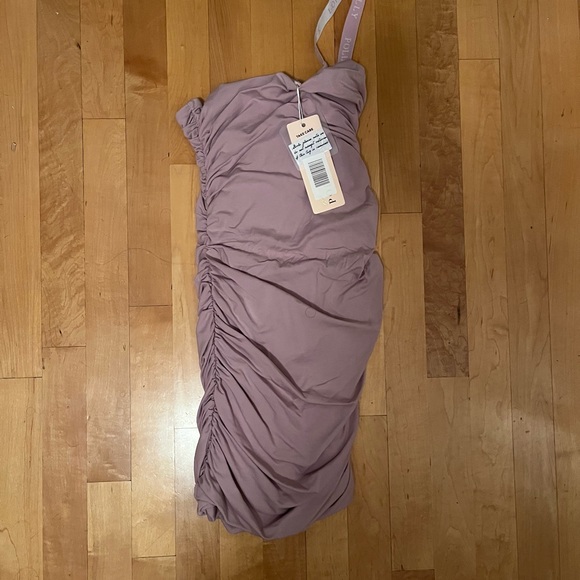 Oh Polly | One & Only Shoulder Asymmetrical Bodycon Mini Dress in Mauve - Picture 3 of 4